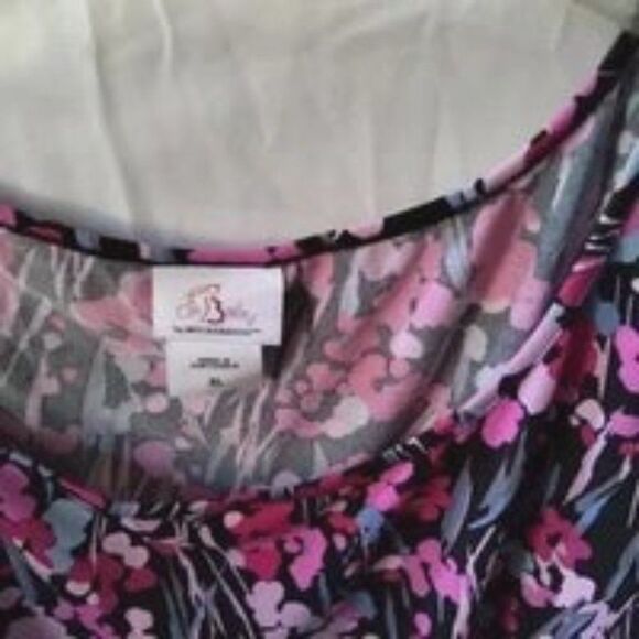 ⭐ Oh Baby by Motherhood Floral Maternity Cap Sleeve Flowy Womens Blouse XL - Picture 5 of 5